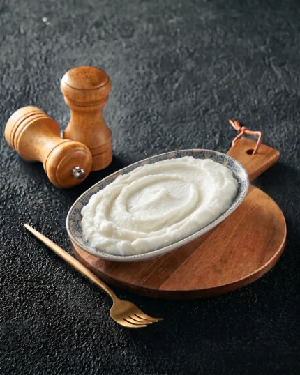 Toum (garlic dip)